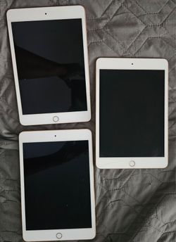 3 Apple Ipad mini's 5th generation