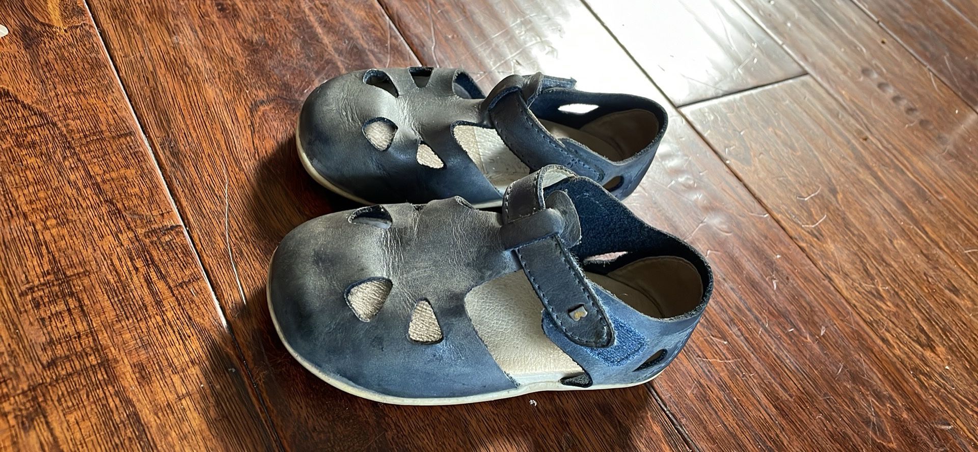 Blue Bobux Sandals Size 21