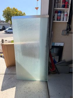 Textured glass shower doors