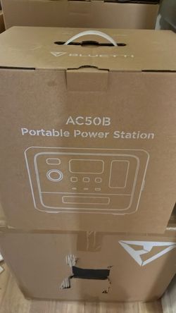 Bluetti AC50B Portable Power Station