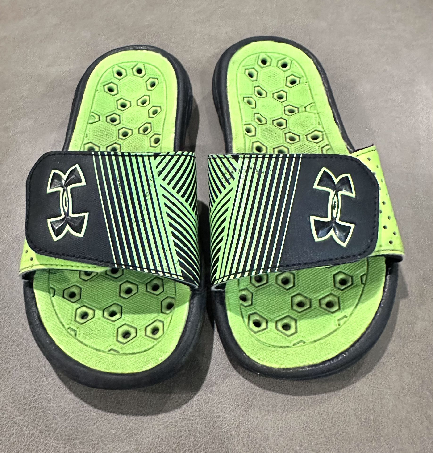 Youth Under Armour Slide Sandals, Size 13