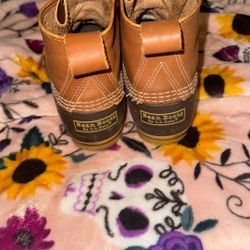 Duck Boots Size 10