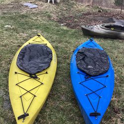 2 Kayaks 