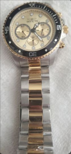 Brand new beautiful Invicta men's watch . (Only worn for 2 hours )