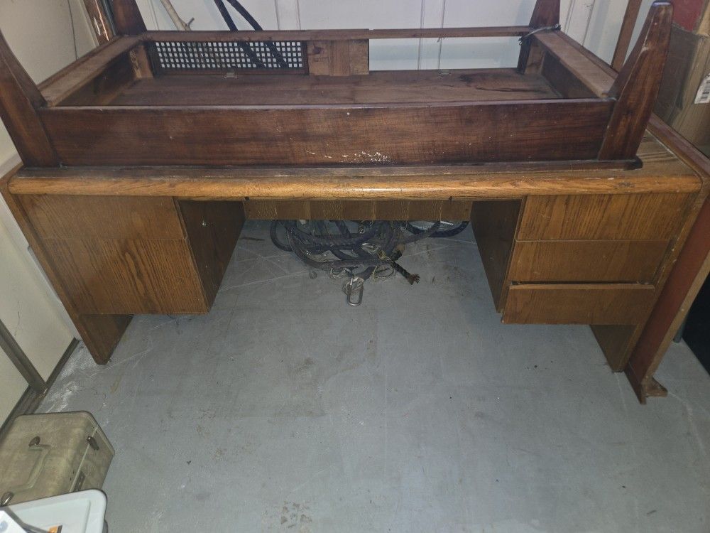 Solid Oak Desk 