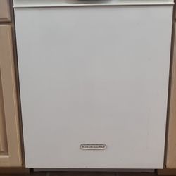 Kitchen Aid Dishwasher w/steel tub