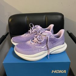 Hoka Mach 6/ Size 6B Women’s $95