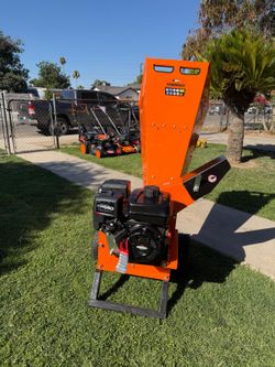 YARDMAX
Chipper Shredder YW7565 3" Diameter, Briggs & Stratton, CR950, 6.5HP, 208cc