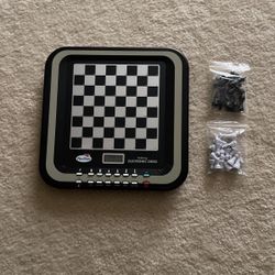 Electronic Chess