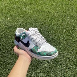 Nike Dunk Low Holiday 