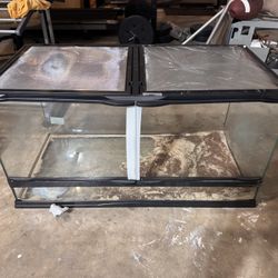 Zoo Med 40 Gallon Tank 