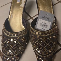 Embroidered Indian Heels Brown Size 9 Women's Brand New Peeling Gold