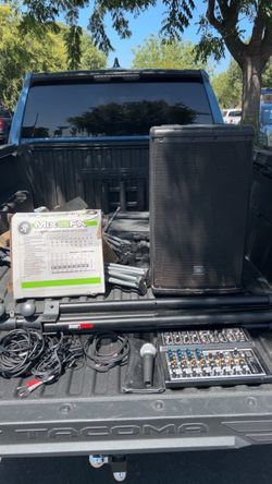 Jbl speaker TRI pod and mixer with mic and all wires