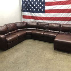Free Delivery - NATUZZI ITALIA Leather Sectional Couch