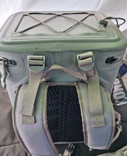 Artic backpack cooler