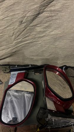 OEM 2007-2014 Cadillac Escalade Side Mirrors - Burgundy/Chrome - Power Fold/Signal