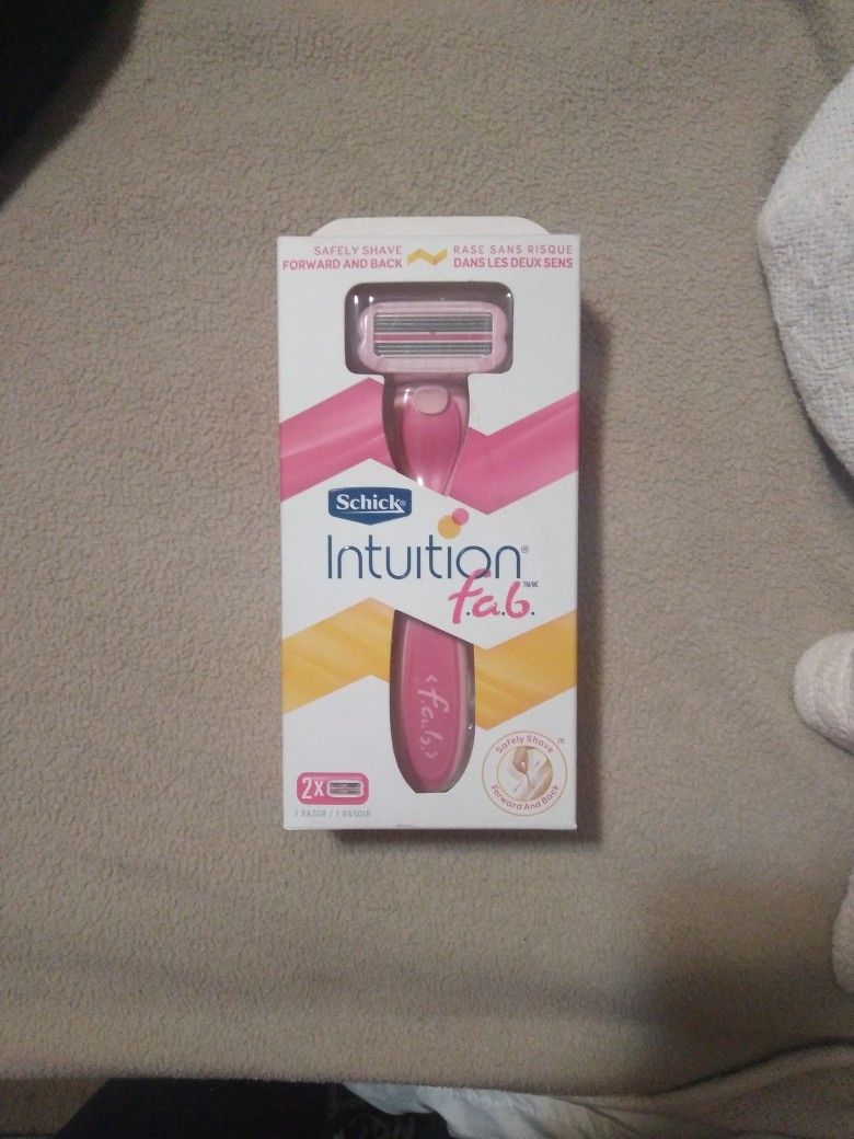 Schick Intuition Fab