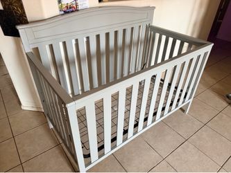 Delta Children’s 4 In 1 Grey Wood Baby Crib with Adjustable Mattress Frame (LxWxH: 27” x 54” x 44”) Model: 7380-026
