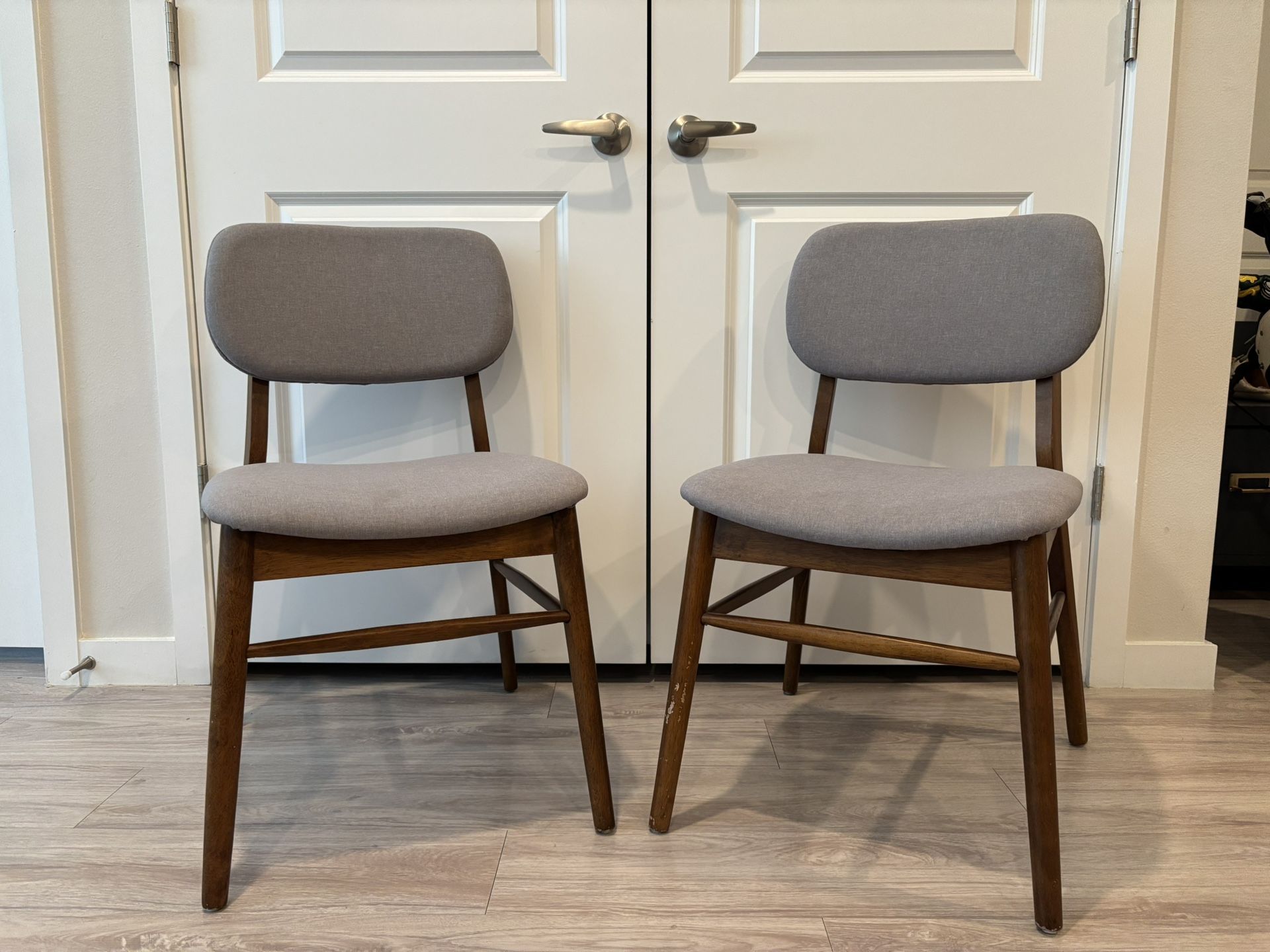 Wooden Table Chairs