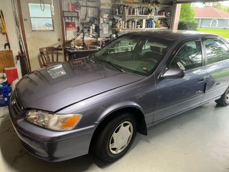2000 Toyota Camry