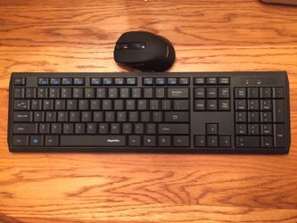 Eagle Tec Wireless combo keyboard and mouse