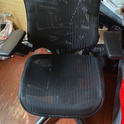 Ergonomic Office  Mesh Chair 