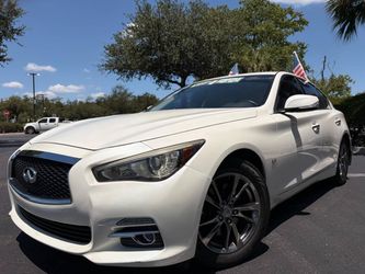 2017 INFINITI Q50