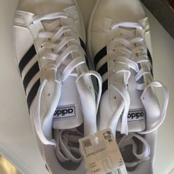New Adidas Size 7.5
