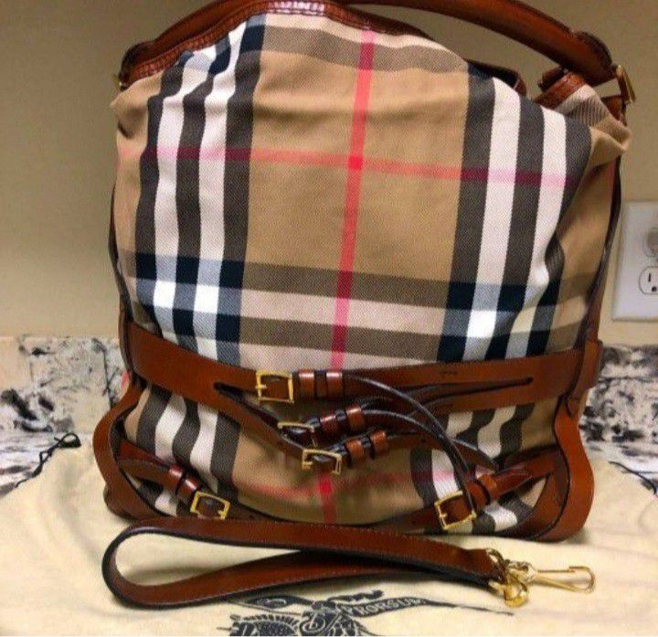 EXCELLENT CONDITION 100% Authentic BURBERRY Ladies Women Purse Satchel Tote Bag Handbag Crossbody Leather Handles + Dustbag INCLUDED 