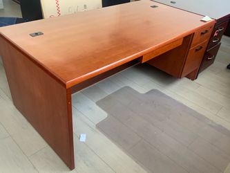 Wood desk with drawers cherry 36”x72” sale!!