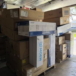 Brand New Pallets Computer Cases Lighting Sinks Nails
