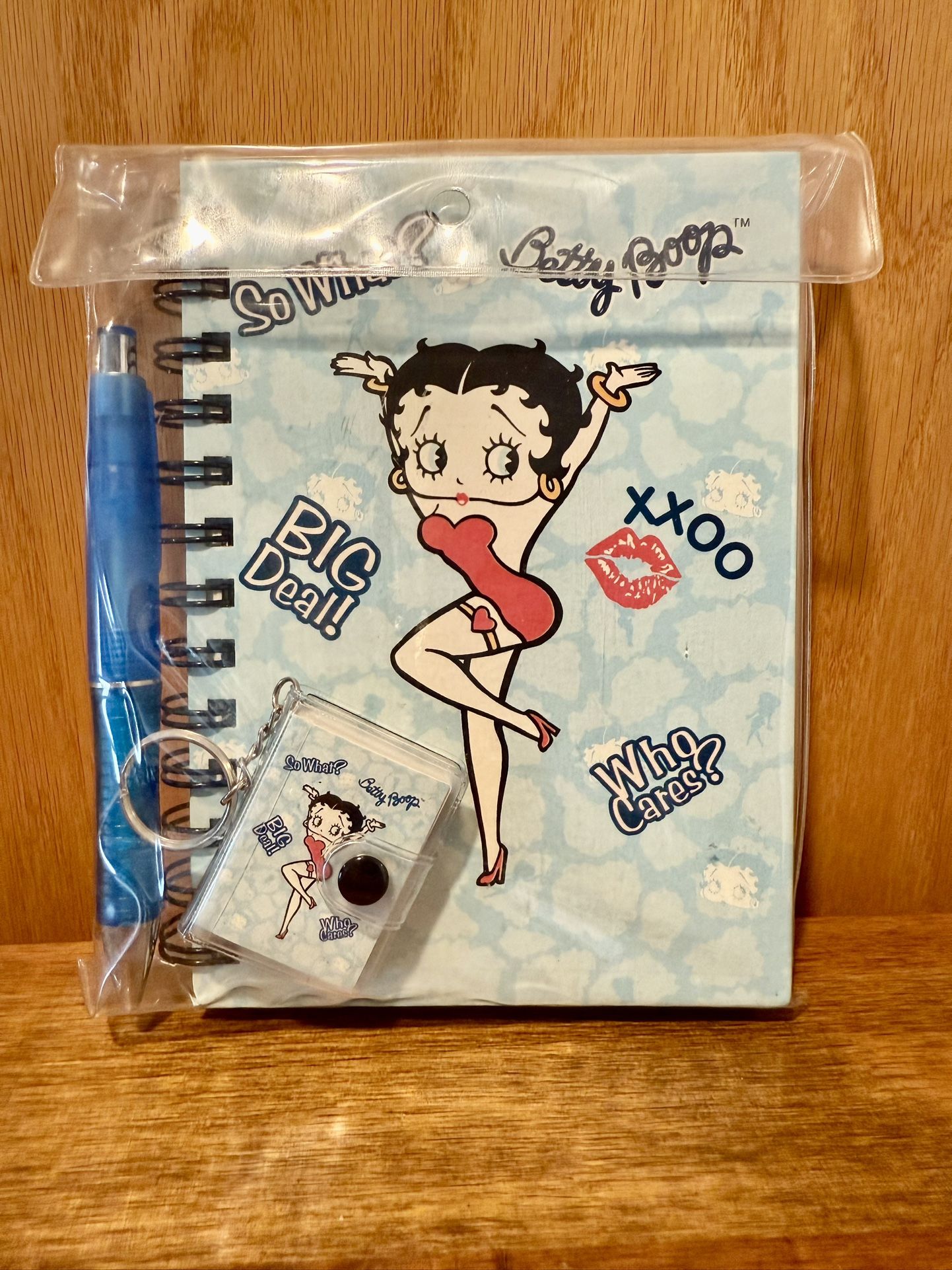 VINTAGE BETTY BOOP DIARY SET DIARY PEN KEYCHAIN / WHO CARES XXOO? / SEALED