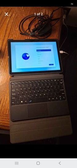 Surface go 2 tablet and keyboard