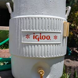 Vintage Igloo Drink Dispenser Cooler 5 Gallon Clean No Leaks 