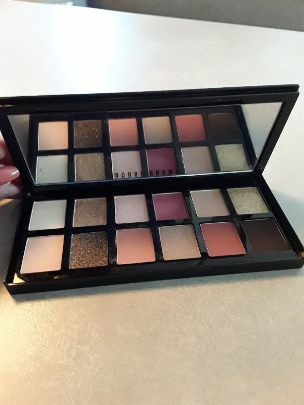 Bobbi Brown High Barre Eyeshadow Palette- New