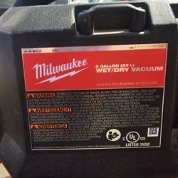 Milwaukee 6 Gallon Wet/dry Vacuum 