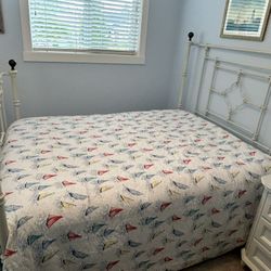 White Iron Vintage Double Bed