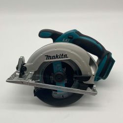 *NEW* Makita 18V LXT Cordless 6-1/2 in. Lightweight Circular Saw (Tool-Only) - XSS02