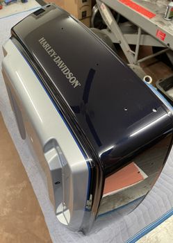 NOS Harley Tour-Pak Bottom 14-22 Touring Road Street Ultra Glide (contact info removed)5EKU NEW.