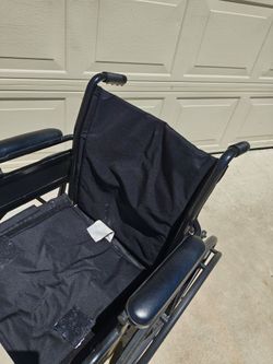 18 inch cruiser 3 wheel chair 120 price drop 80 firm no less