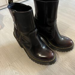 Dr Martin Boot Heels 