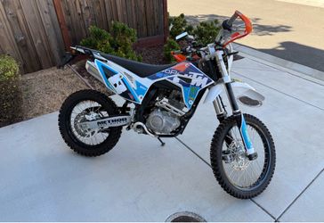 Dirt bike kayo k230