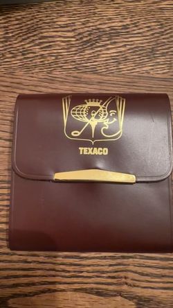 VTG HEIRLOOM TEXACO TRIM  MANICURE SET 5 PIECE GOLD SET 