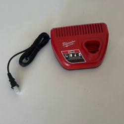 Milwaukee M12 Charger