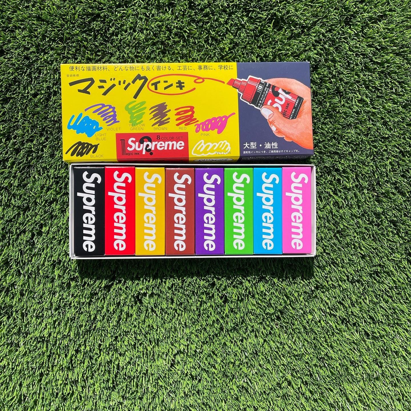 Supreme/Magic Ink Markers (Set of 8) Multicolor for Sale in Miami