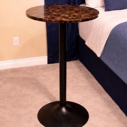 Modern Round Accent Table Top – Like New