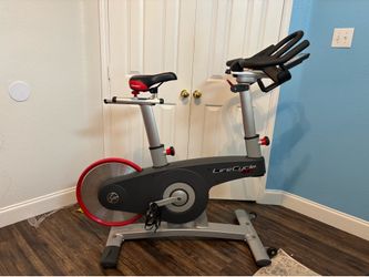 Life Fitness LifeCycle GX Indoor Cycle – Commercial Grade Spin Bike