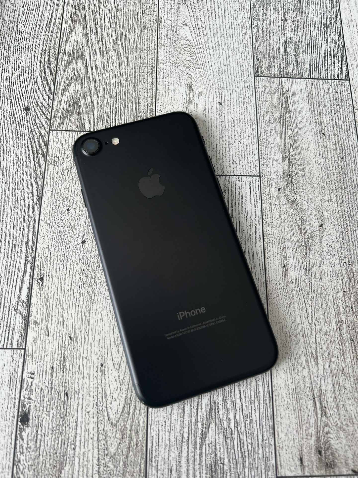 Apple iPhone 7 (128GB)UNLOCKED /DESBLOQUEADO For All Carriers ?