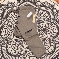 Dark oatmeal Essentials cuffed sweatpants