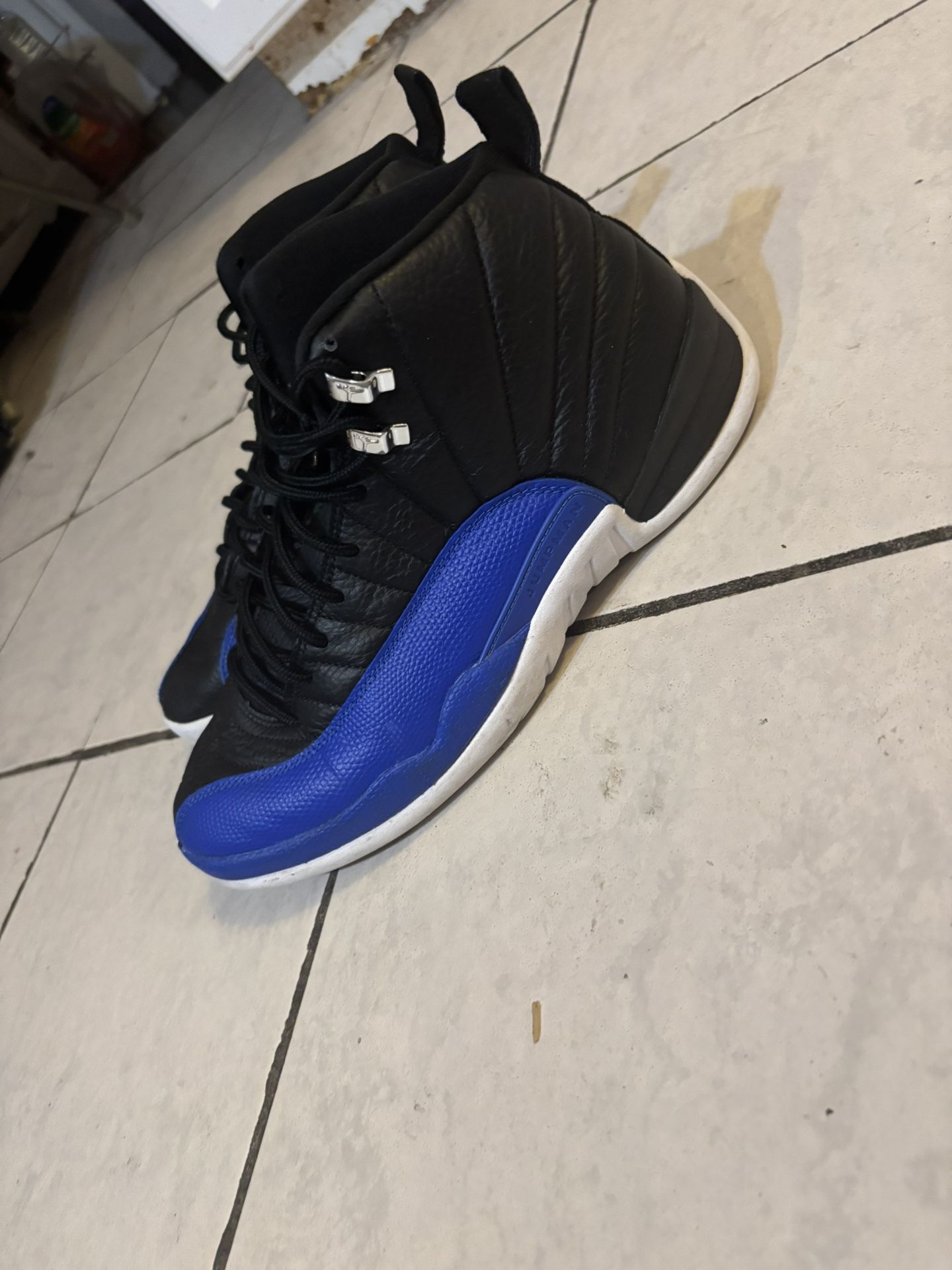 Jordan 12 Hyper Royal 